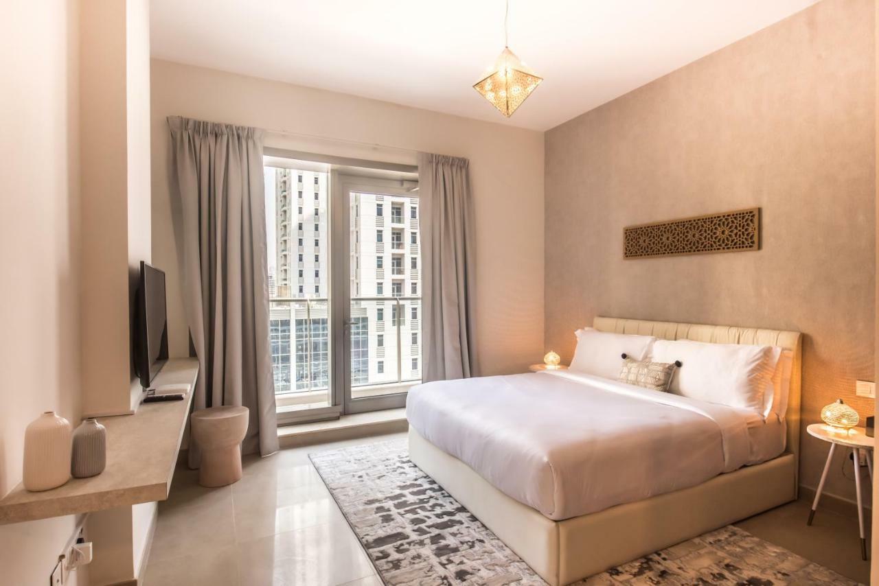 Fantastay Sparkle Tower Luxury 1 Br Дубай Екстериор снимка