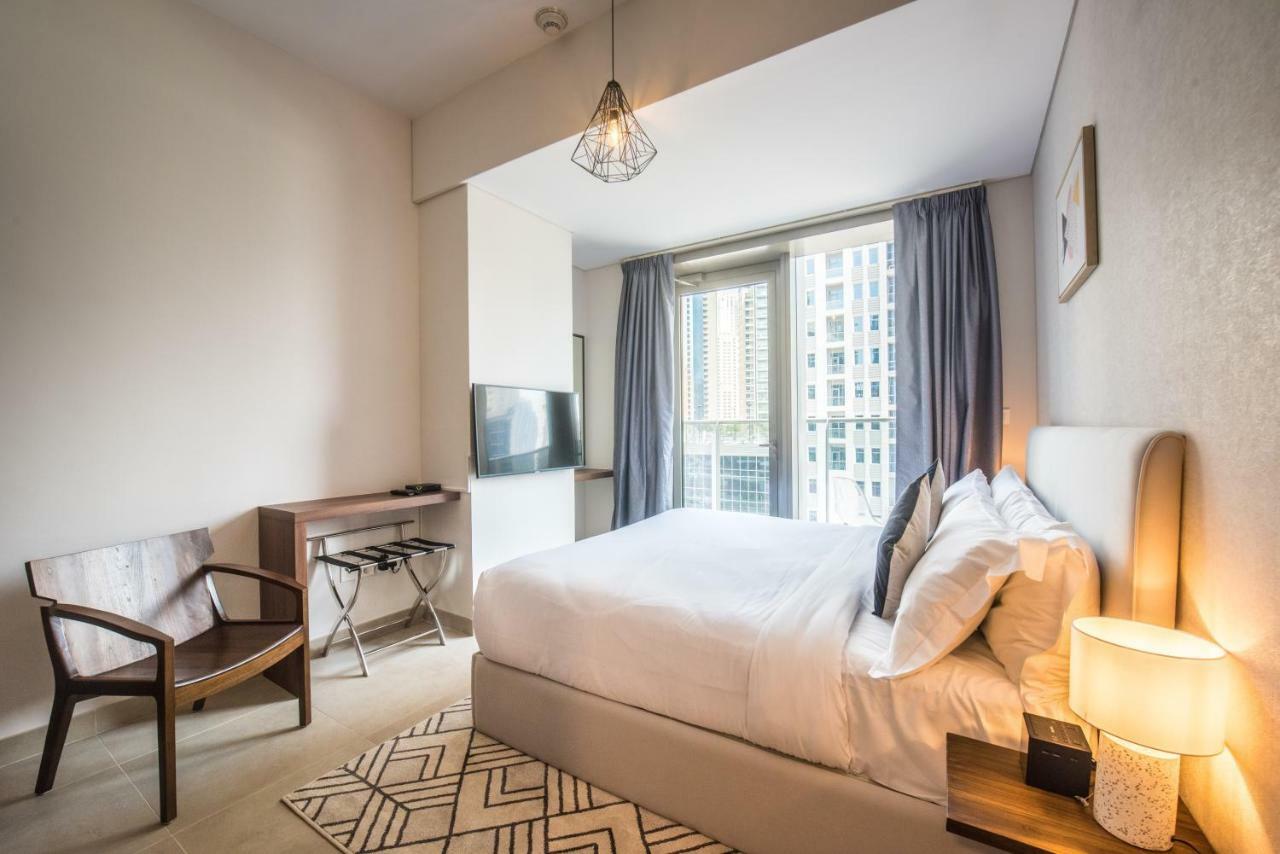 Fantastay Sparkle Tower Luxury 1 Br Дубай Екстериор снимка