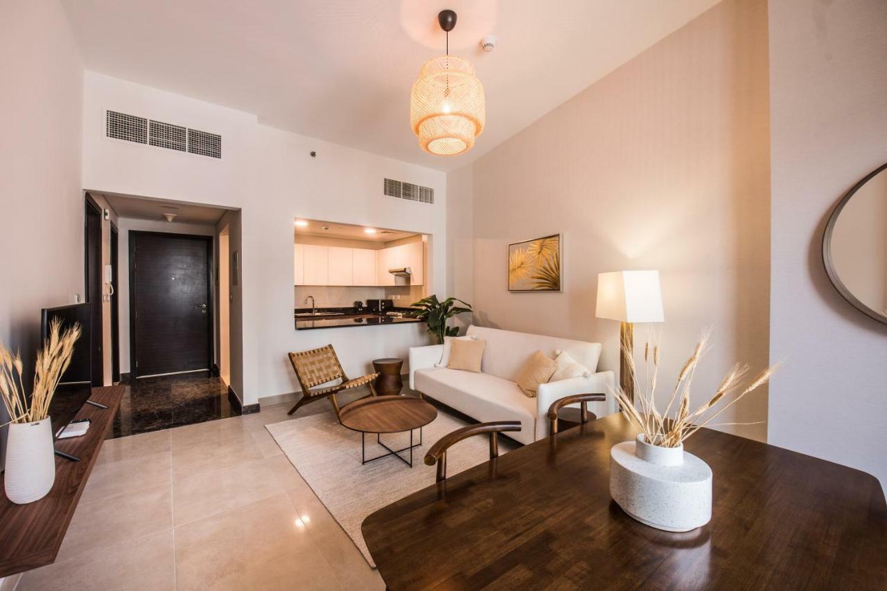 Fantastay Sparkle Tower Luxury 1 Br Дубай Екстериор снимка