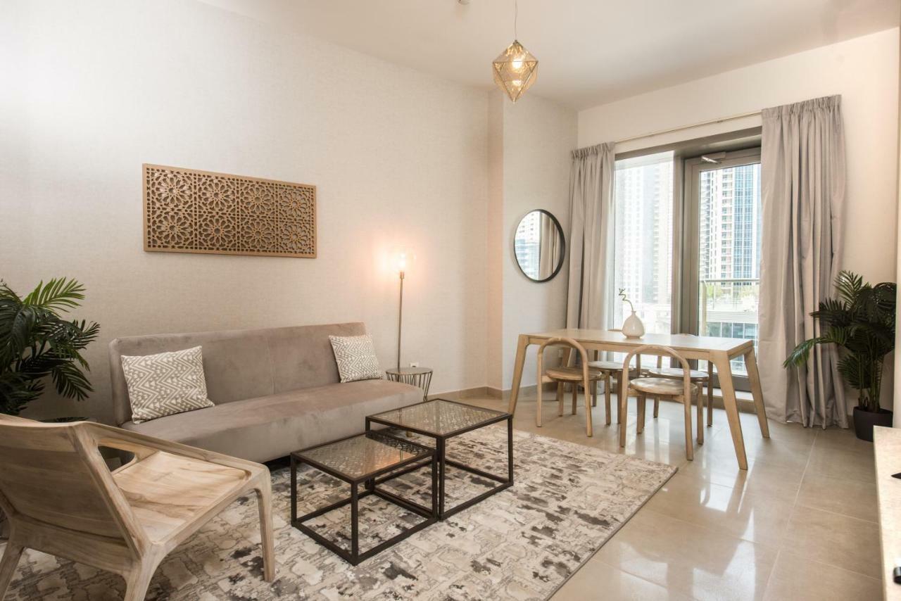 Fantastay Sparkle Tower Luxury 1 Br Дубай Екстериор снимка